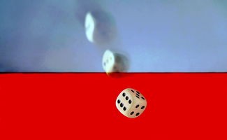 (雷神战机口袋风暴下载)雷神战机,口袋风暴作为一款备受玩家喜爱的飞行射击游戏,自推出以来便以其独特的玩法和丰富的内容吸引了众多玩家。本文将从多个角度对雷神战机,口袋风暴进行分析,并提出一些常见问题,以帮助玩家更好地了解这款游戏。