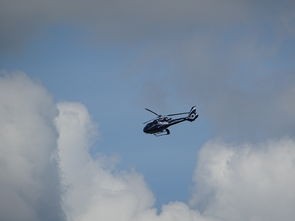 (风暴雷霆战机7723)风暴雷霆战机，空中霸主的未来战记